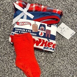Hot Wheels Toddler 2-Piece Pajama Set with Socks